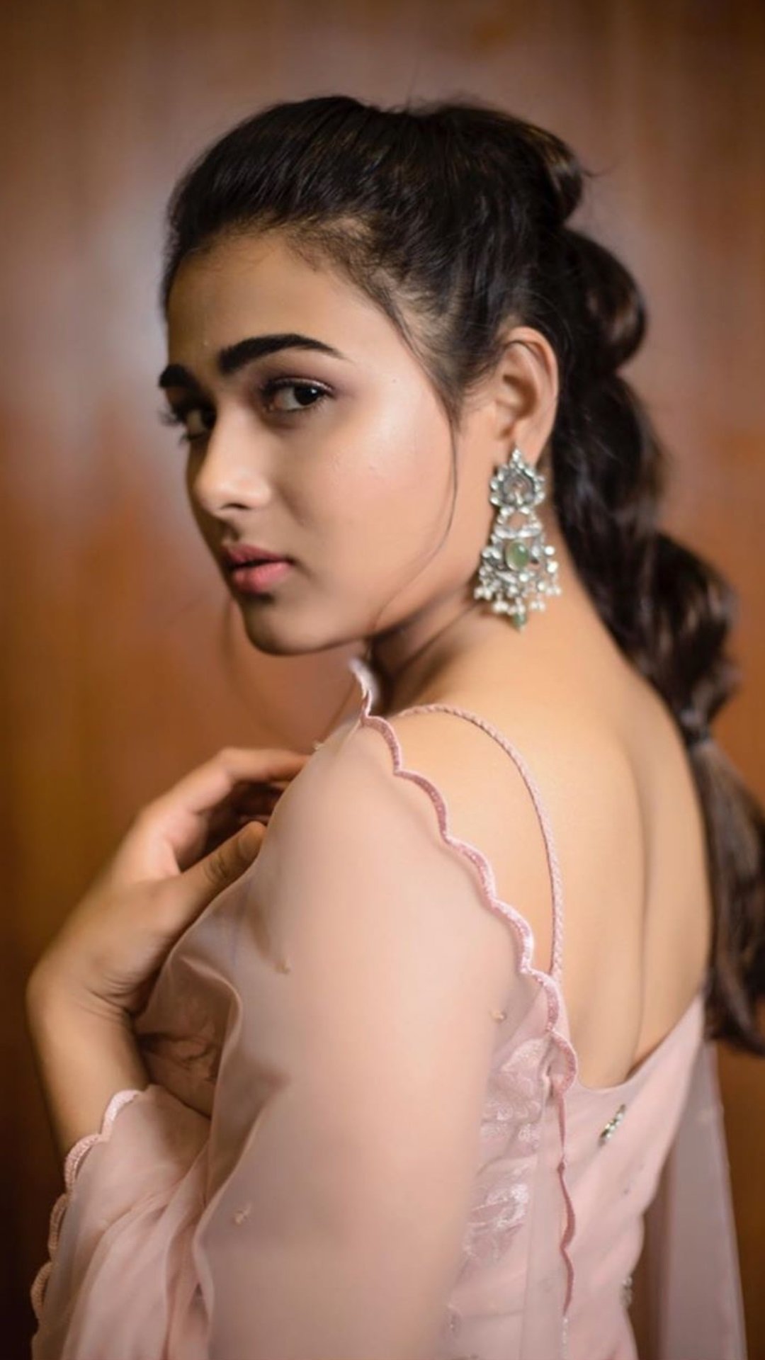 Sizzling Hot Shalini Pandey Latest Photos Set 2