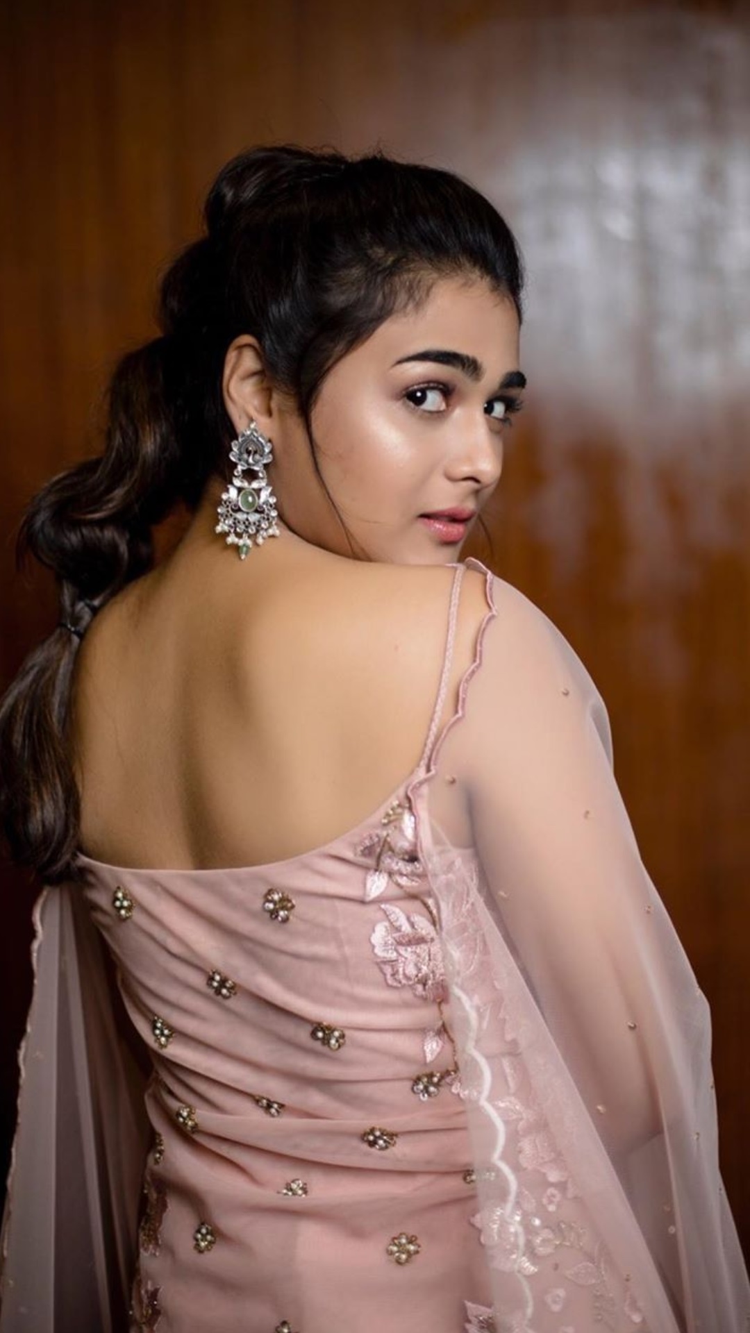 Sizzling Hot Shalini Pandey Latest Photos Set