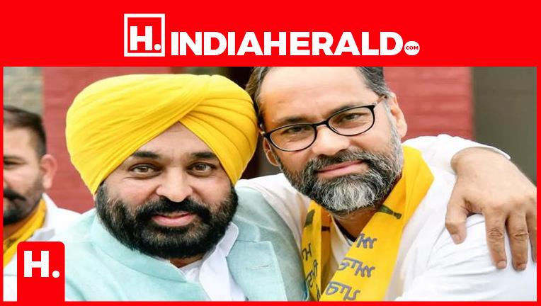 Akali Dal Gets A Big Shock Former Mla Pawan Joins Aap