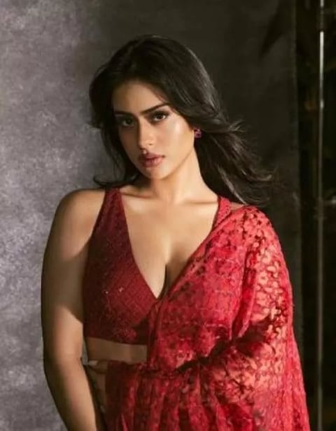 Kajol Indian Actress Naked - Nysa Devgan wore a beautiful red lehenga
