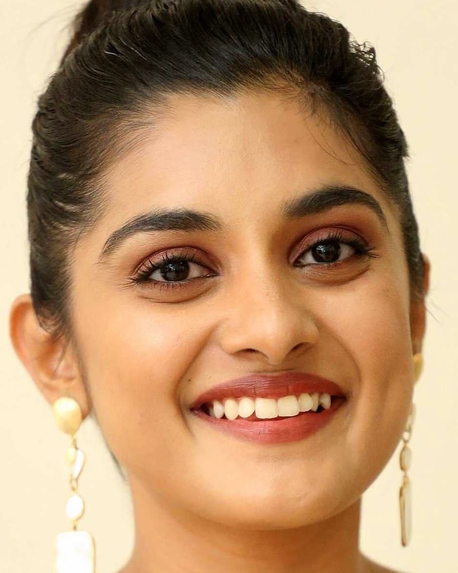 Nivetha thomas latest Photos