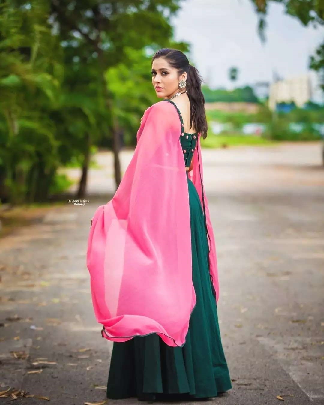 Rashmi Gautam New Clicks Photo Shoot