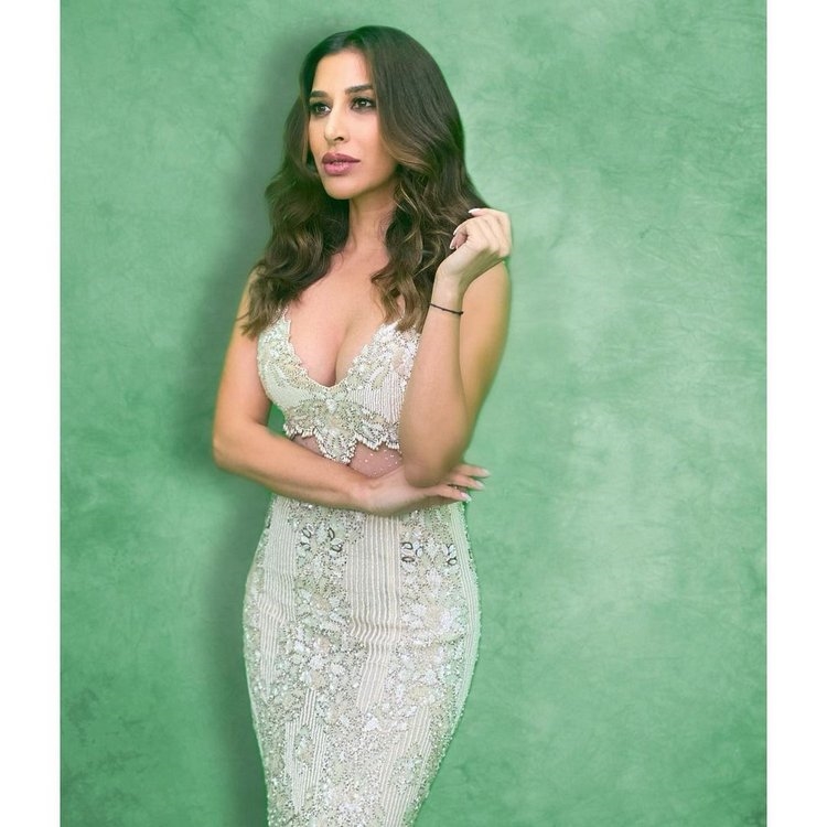 Sophie Choudry New Clicks Gallery