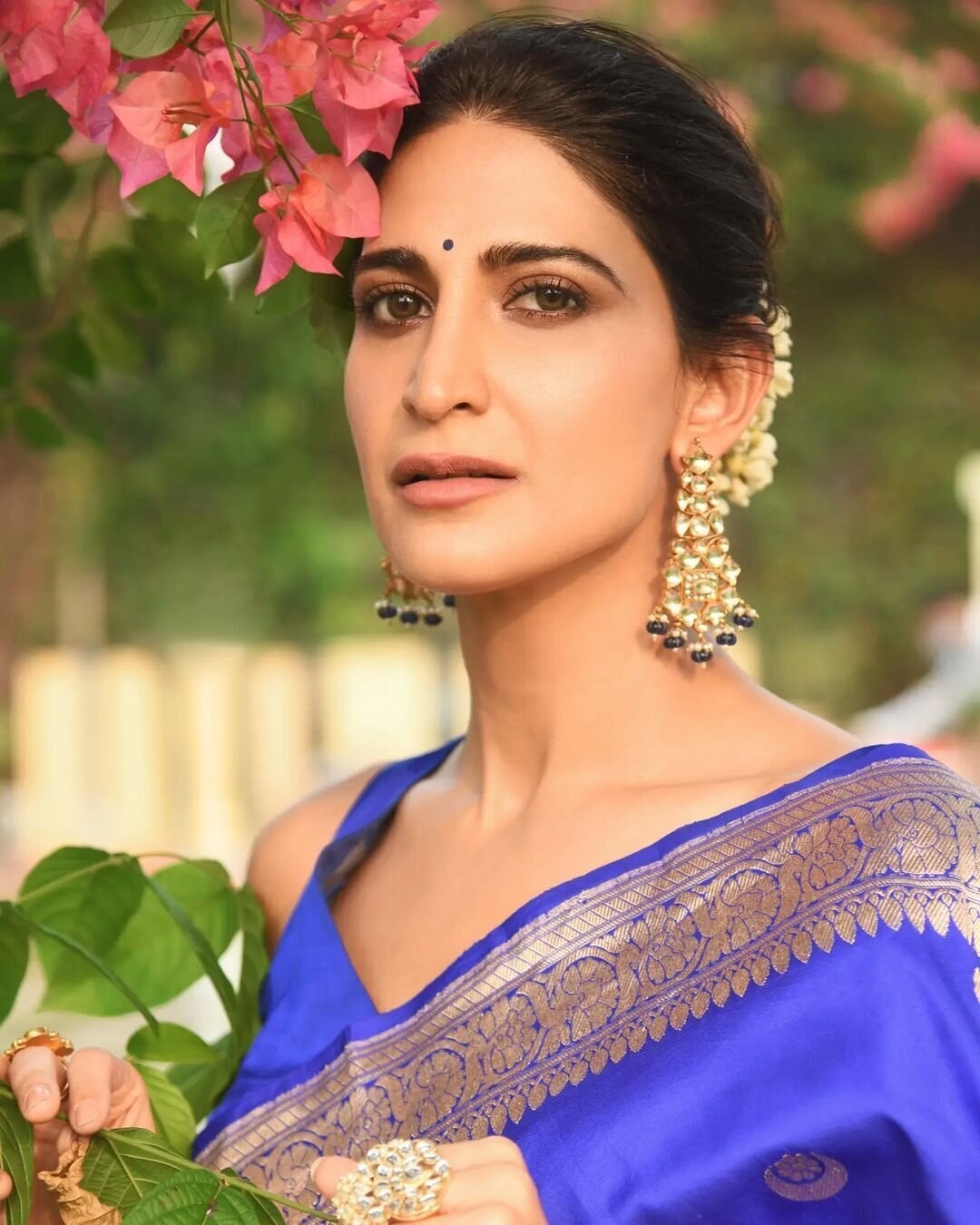 Aahana Kumra New Amazing Looks Photos