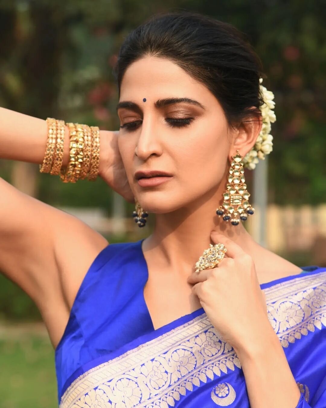 Aahana Kumra New Amazing Looks Photos