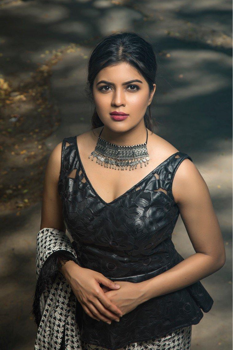 Actress Amritha Aiyer Image Collection