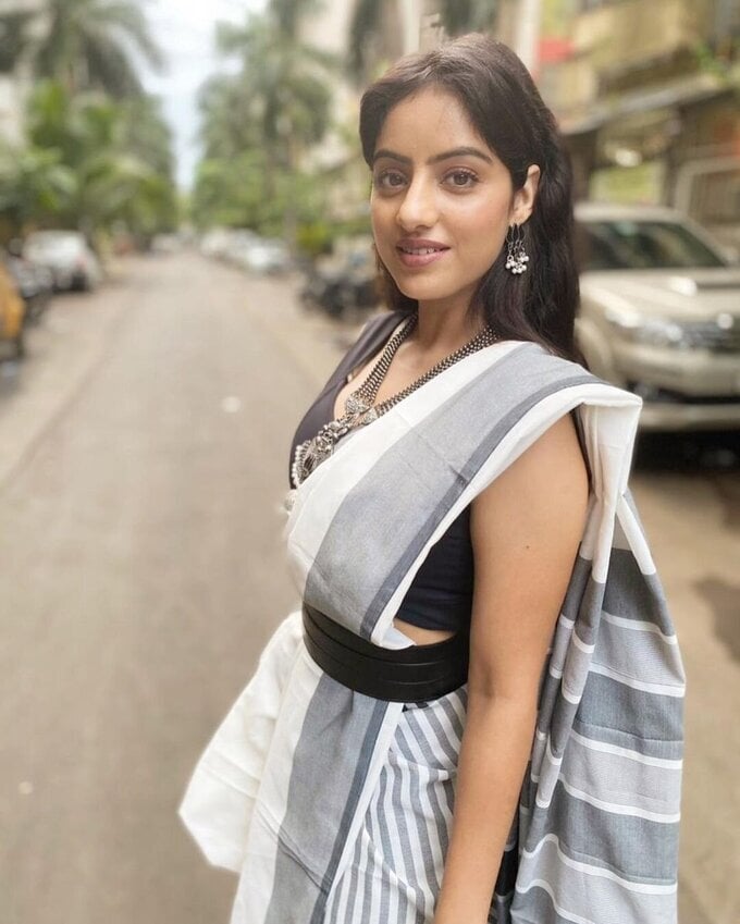 Actress And Model Deepika Singh Latest Photo Collection