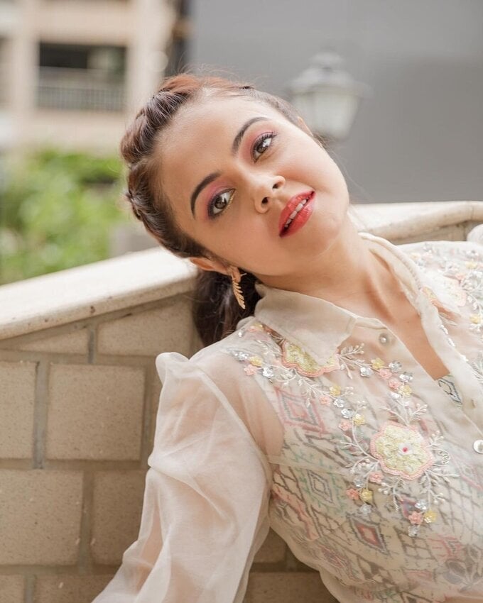 Actress And Model Devoleena Bhattacharjee Photo Collection