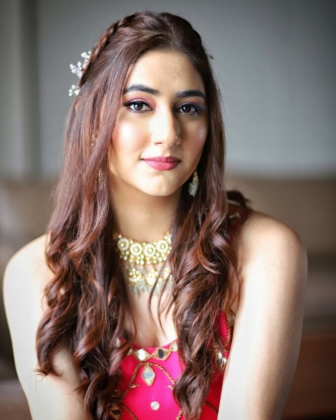 Actress And Model Disha Parmar New Image Collection