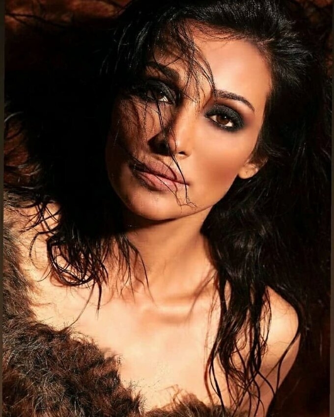 Actress And Model Flora Saini Image Collection