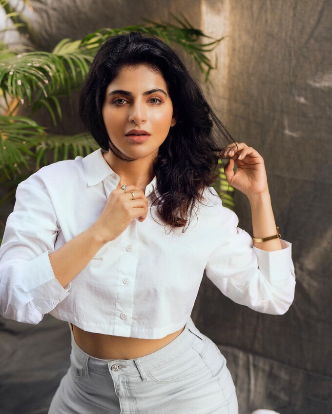 Actress And Model Iswarya Menon Latest Photo Collection