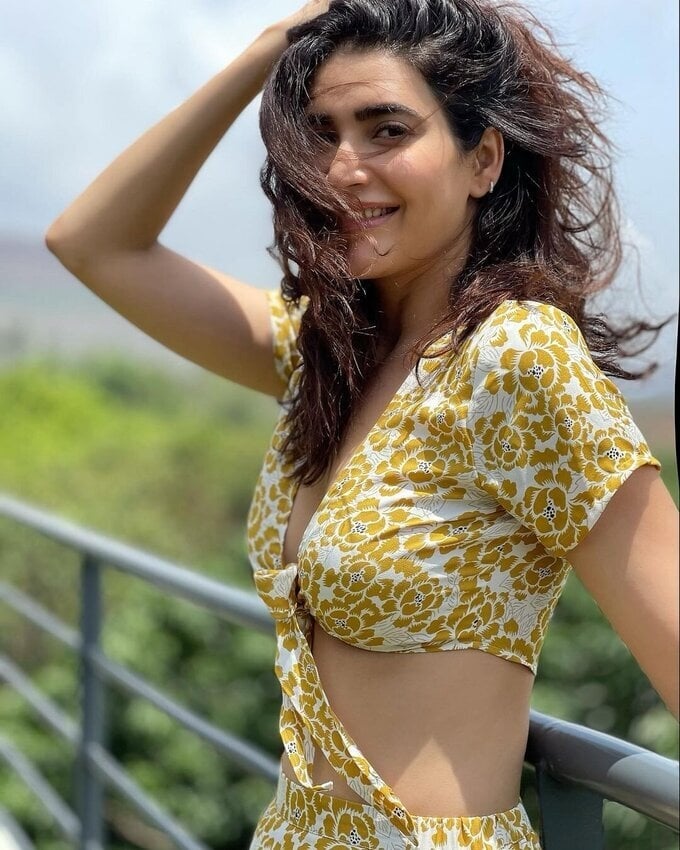 Actress And Model Karishma Tanna Latest Images