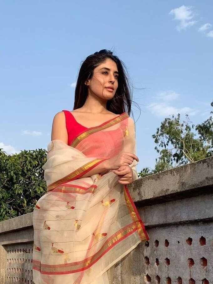 Actress And Model Kritika Kamra Latest Image Collection