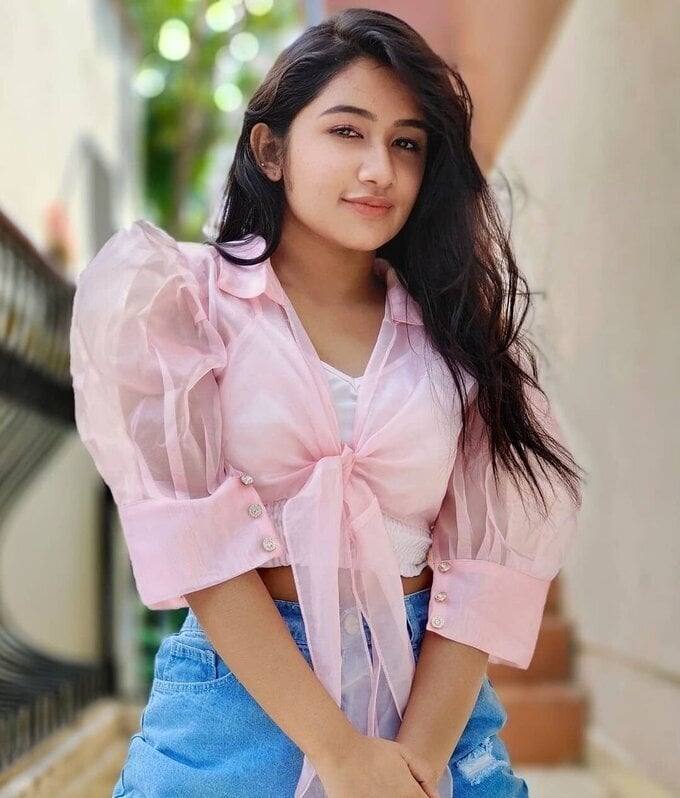 Actress And Model Raveena Daha Latest Image Collection