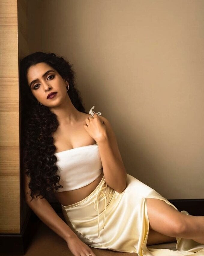 Actress And Model Sanya Malhotra Latest Image Collection