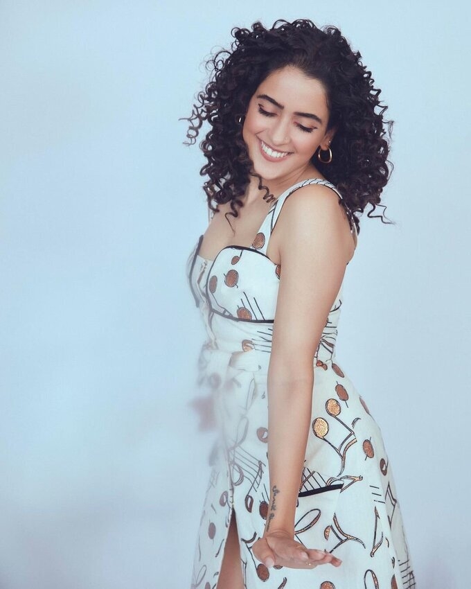 Actress And Model Sanya Malhotra Latest Photos