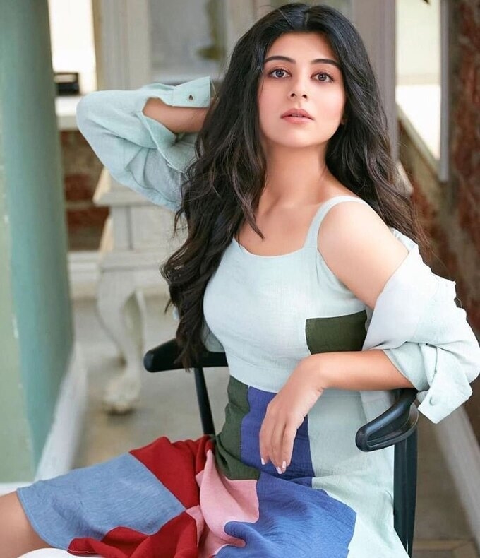 Actress And Model Yesha Rughani Latest Photoshoot