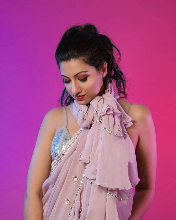 Actress Hamsa Nandini Hot Latest Saree Images