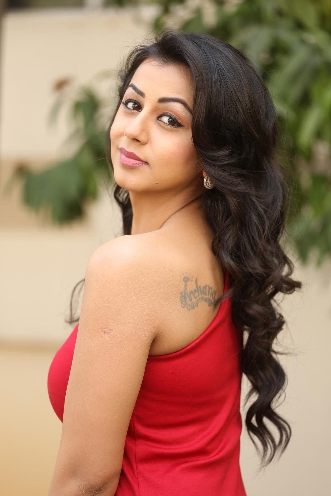 Actress Nikki Galrani Image Collection