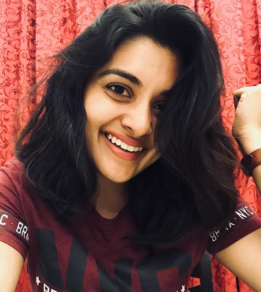 Actress Nivetha Thomas Cute Candid Images