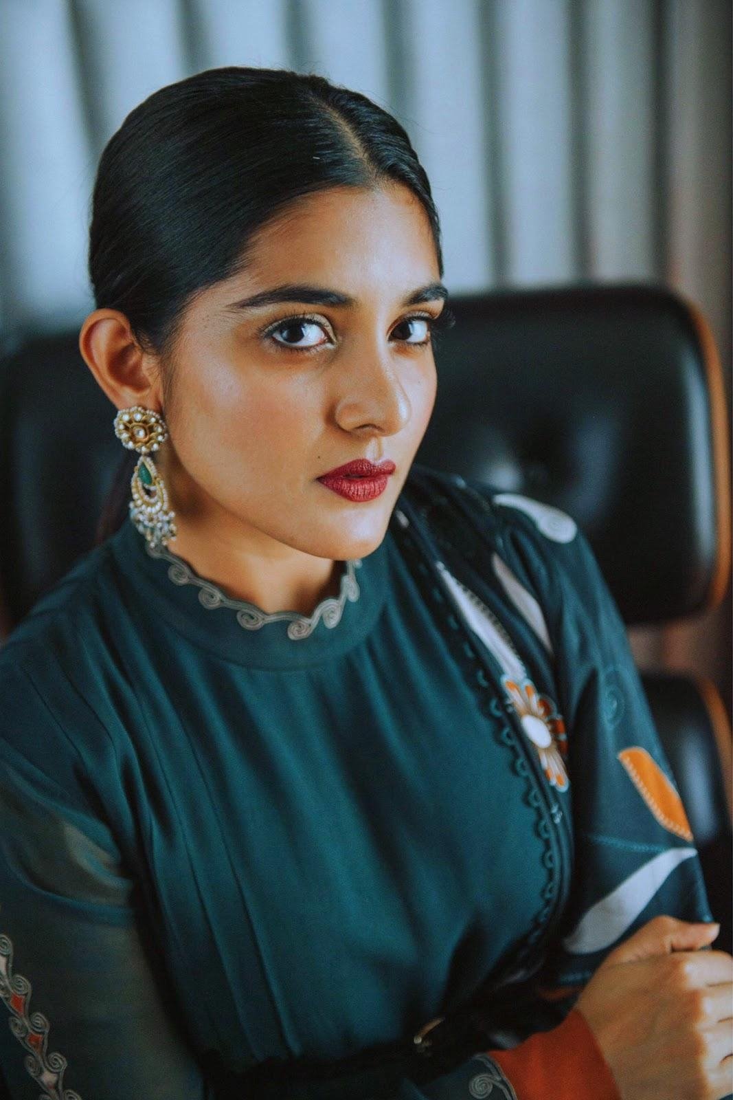 Actress Nivetha Thomas Cute Candid Images