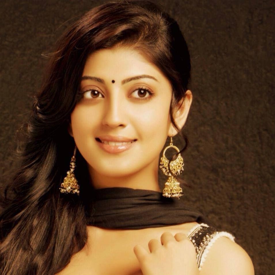 Actress Pranitha Subhash Hot And Cute Images