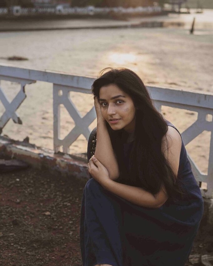 Actress Rajisha Vijayan Latest Images