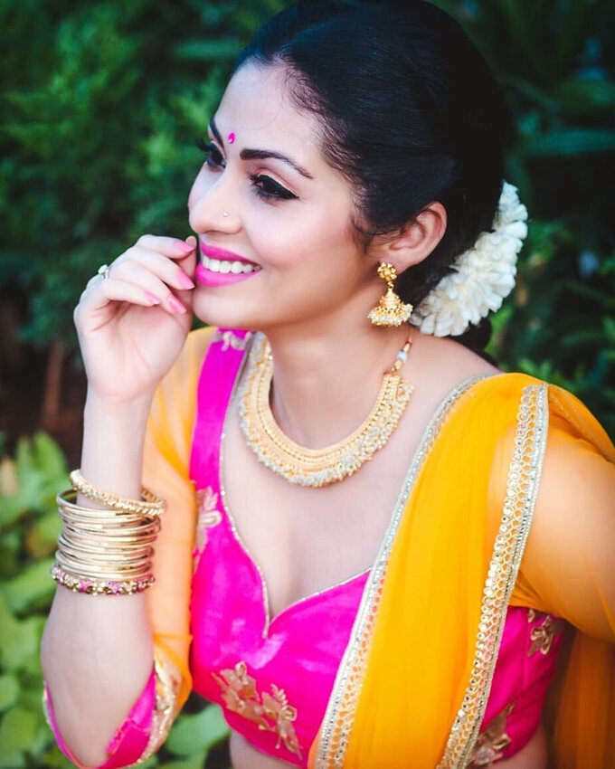 Actress Sadha Image Collection In Saree