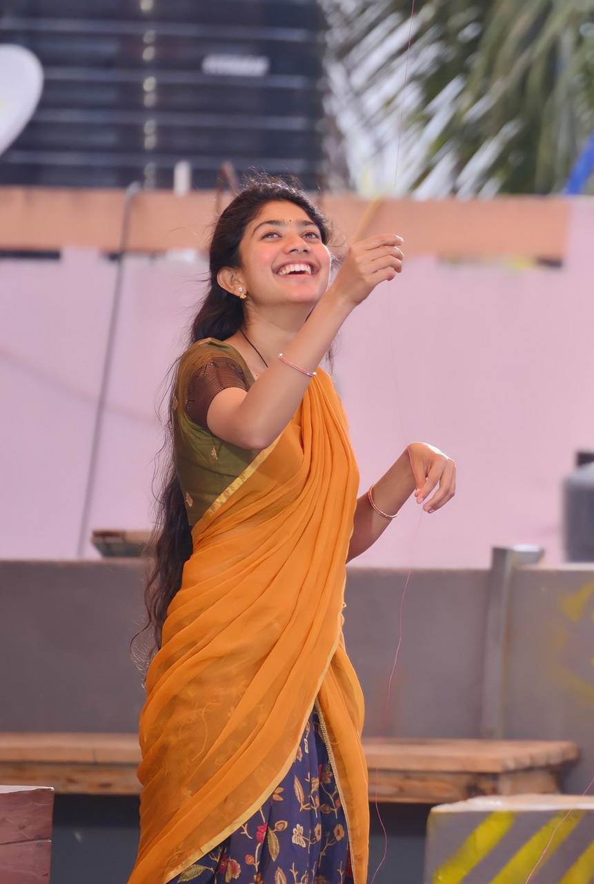 Actress Sai Pallavi Cute Images