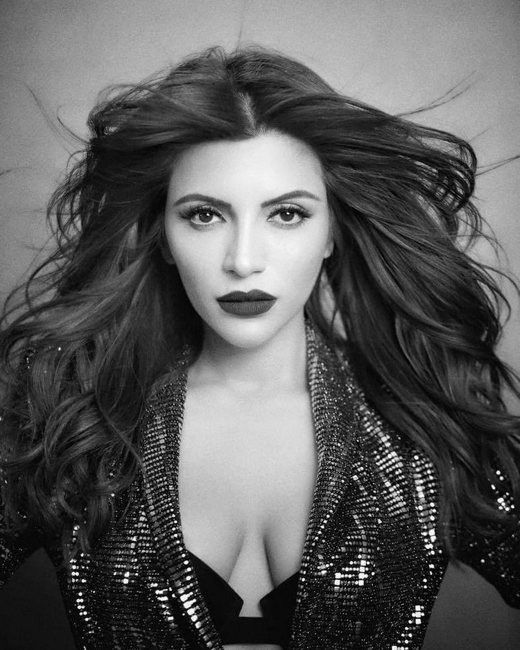 Actress Shama Sikander Hot Images