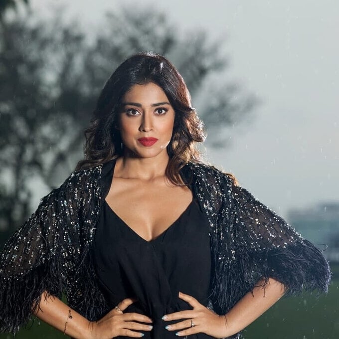 Actress Shriya Saran Latest Images