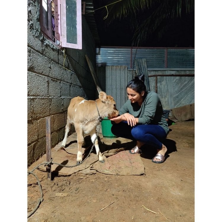 Actress Srinidhi Shetty Latest Images With her Puppy