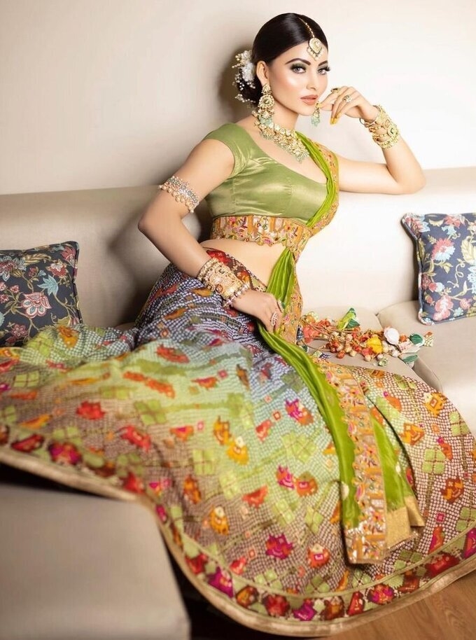 Actress Urvashi Rautela Latest Photos In Traditional Dress