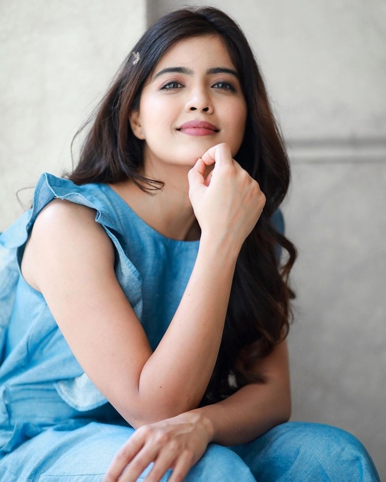 Amritha Aiyer latest Photos Collection