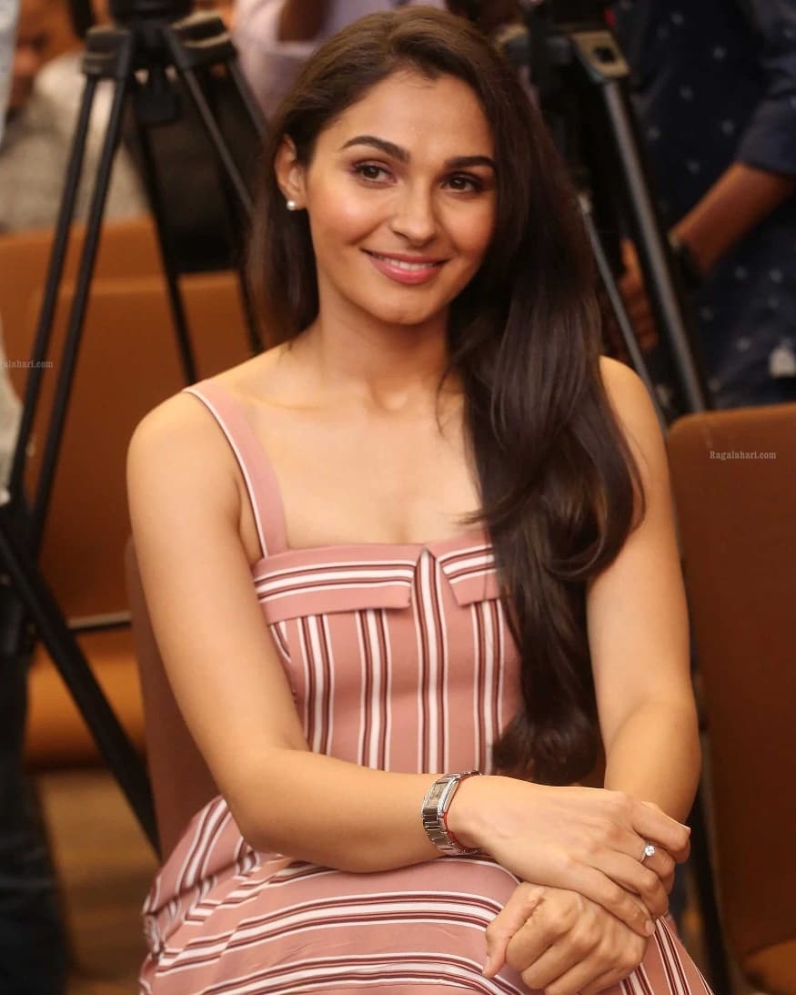 Andrea Jeremiah New Stills