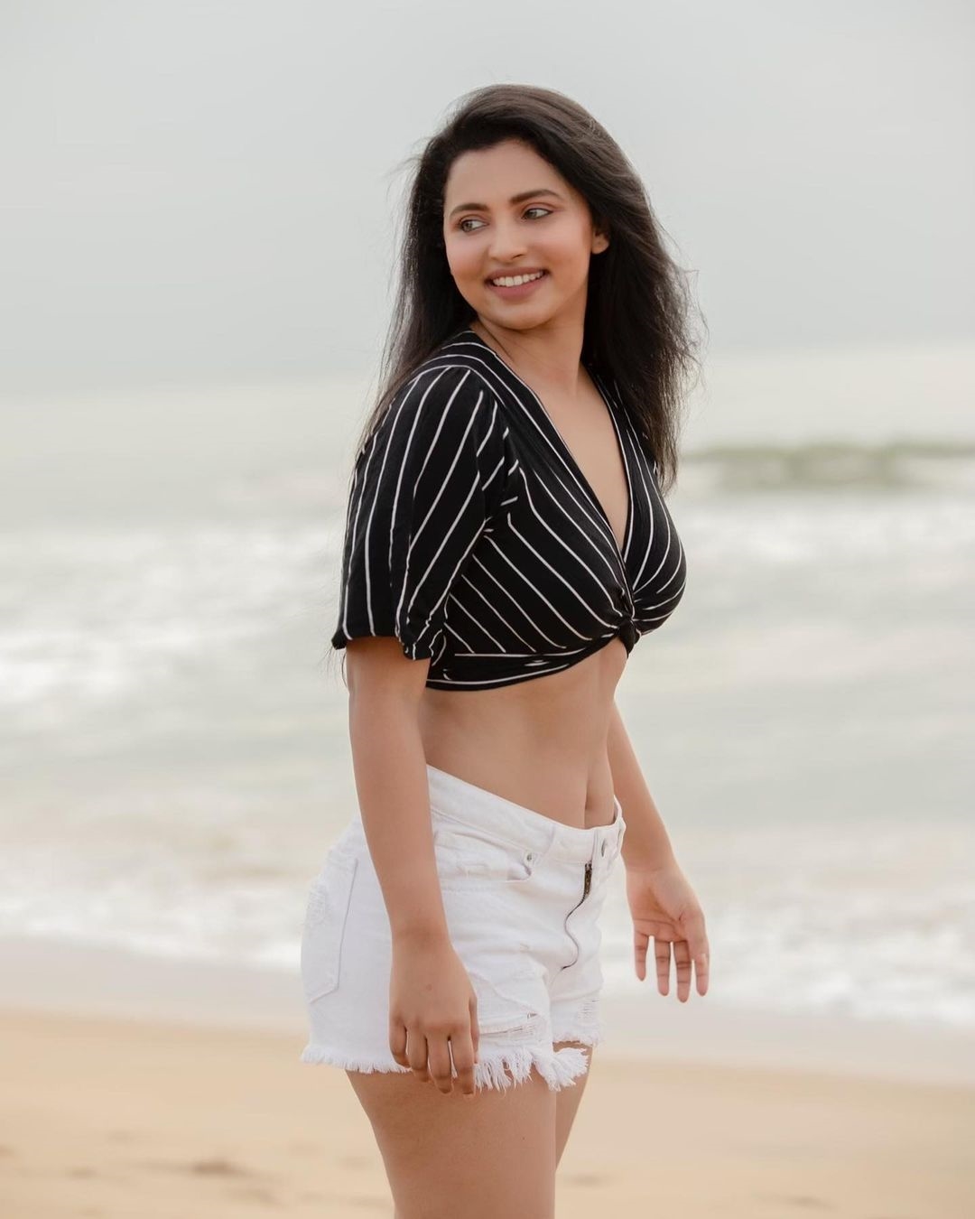 Anicka Vikhraman New Clicks