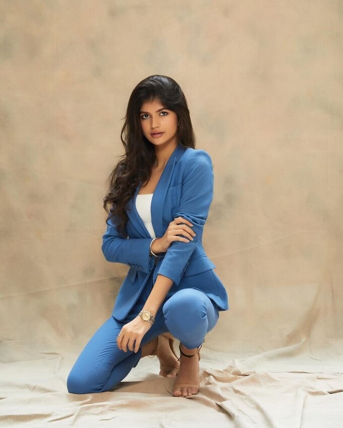 Anjini Dhawan latest Photos