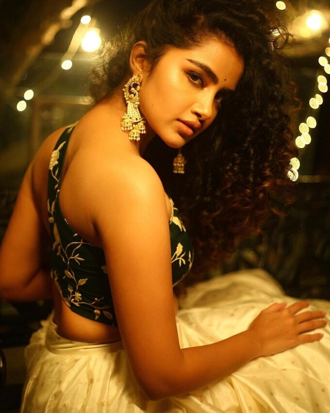 Anupama Parameswaran New Cute Clicks