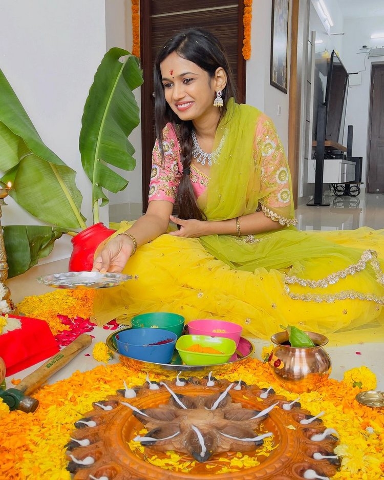 Ariyana Glory Photos In Diwali