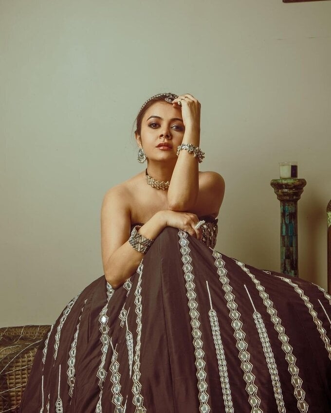 Devoleena Bhattacharjee latest hot looking photos