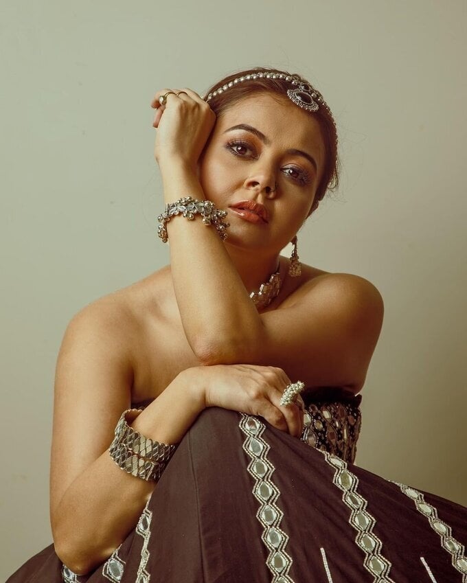 Devoleena Bhattacharjee latest hot looking photos