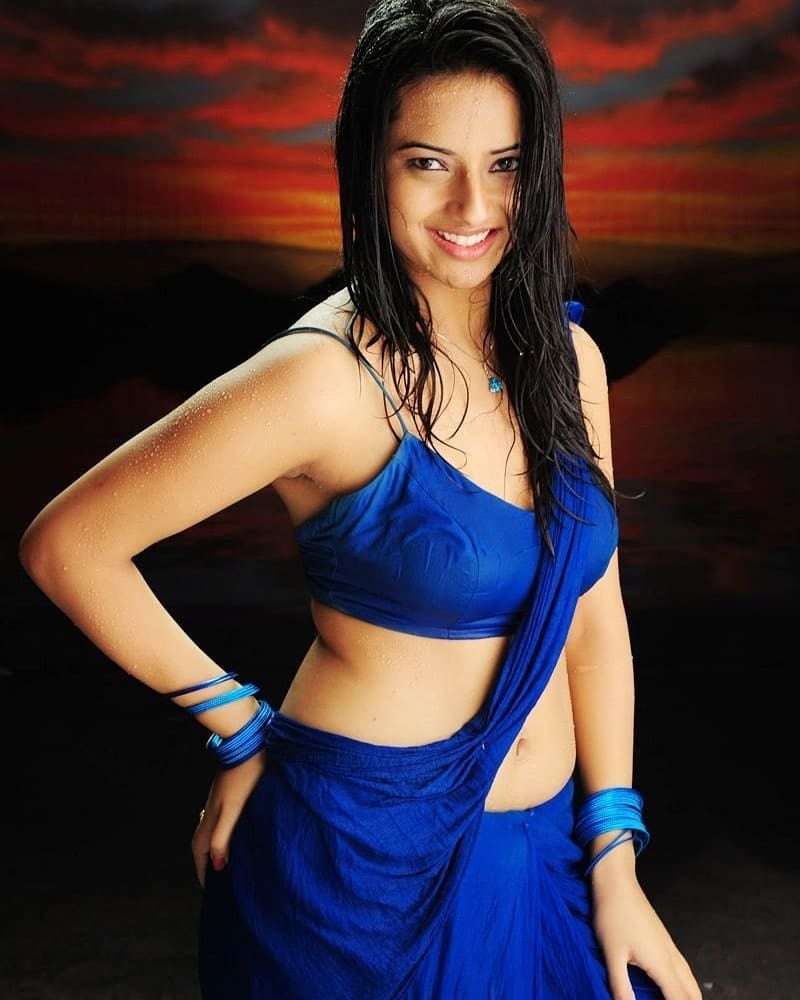 Isha Chawla New Photos Collection