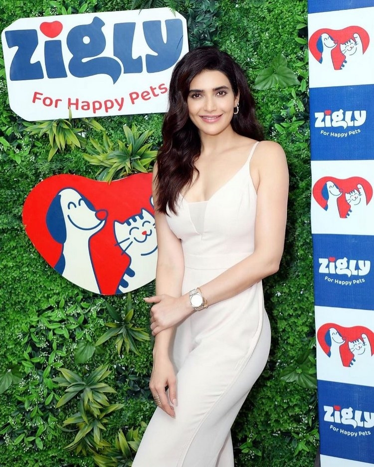 Karishma Tanna New Images Collection