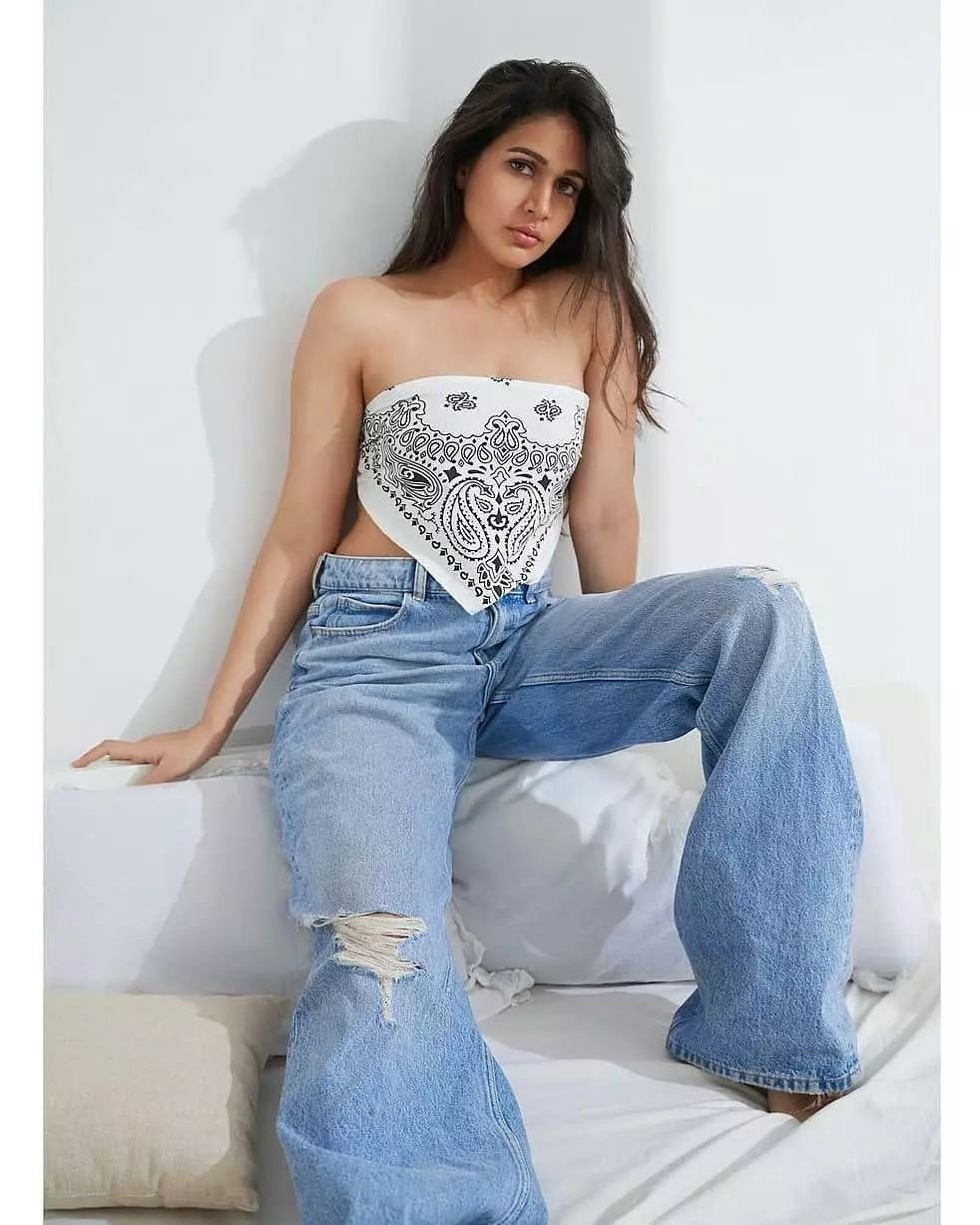 Lavanya Tripathi New Photo Shoot