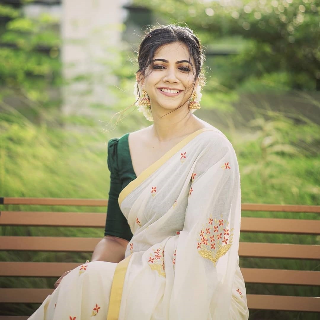 Madonna sebastian New Images in saree