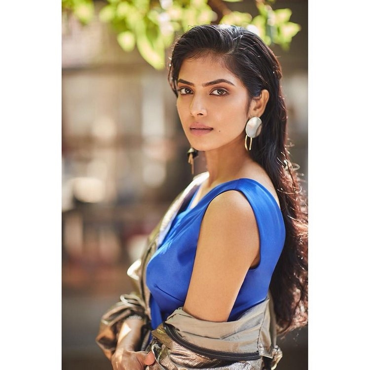 Malavika Mohanan Amazing Photos