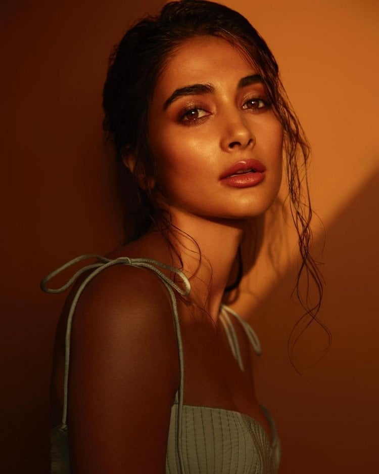 Pooja Hegde Latest Photos Collection