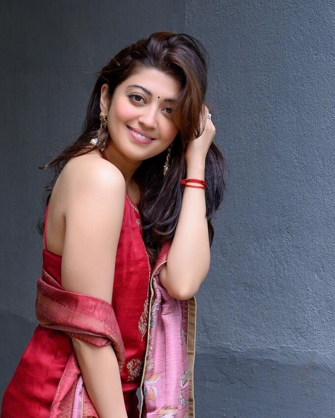 Pranitha Subhash New Images Gallery