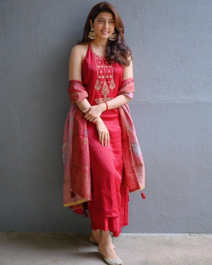 Pranitha Subhash New Images Gallery