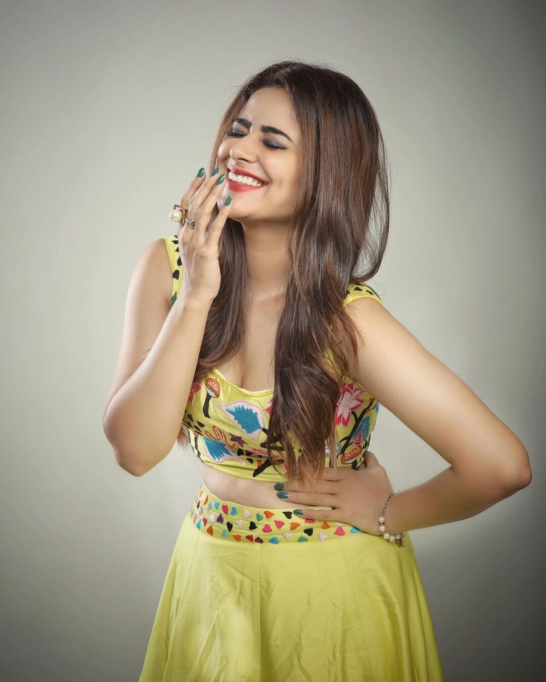 Priyanka Sharma New Hot Photos